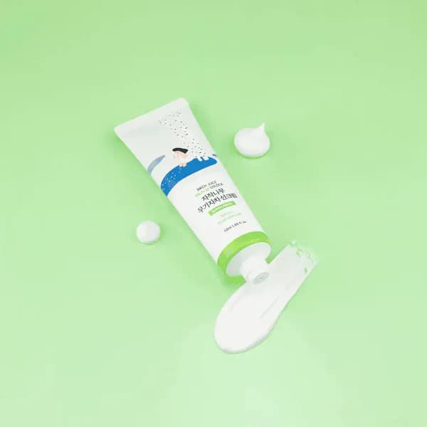 Roundlab Birch Juice Mild-up Sunscreen — view 2
